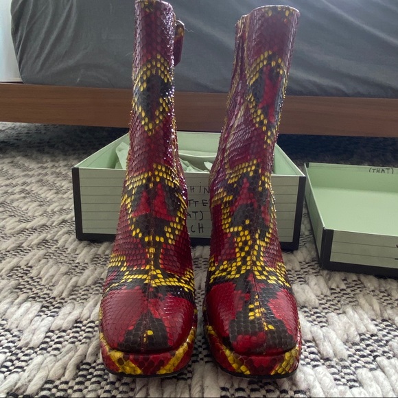 Gucci Runway Python Boots - Picture 5 of 6